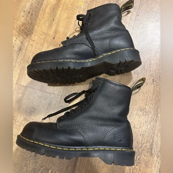 Dr Marten’s 1460 Slip Resistant Steel Toe Boots - Picture 2 of 7